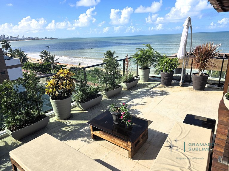 Incredible penthouse on the beach in Cabo Branco