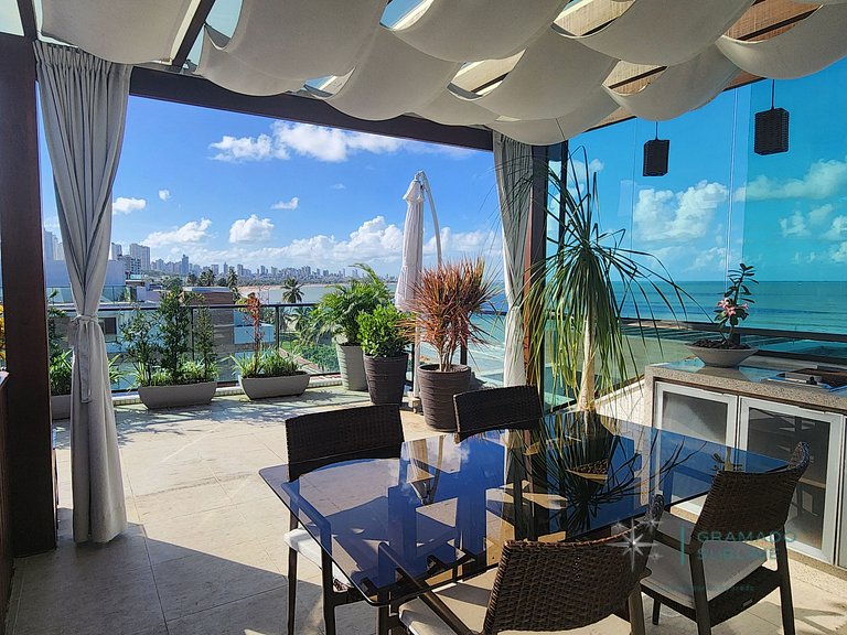 Incredible penthouse on the beach in Cabo Branco