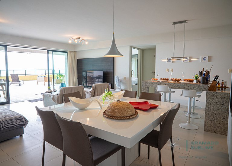 Luxury beachside Penthouse
