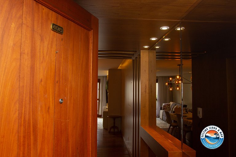 406 - Luxo ao lado da rua Coberta