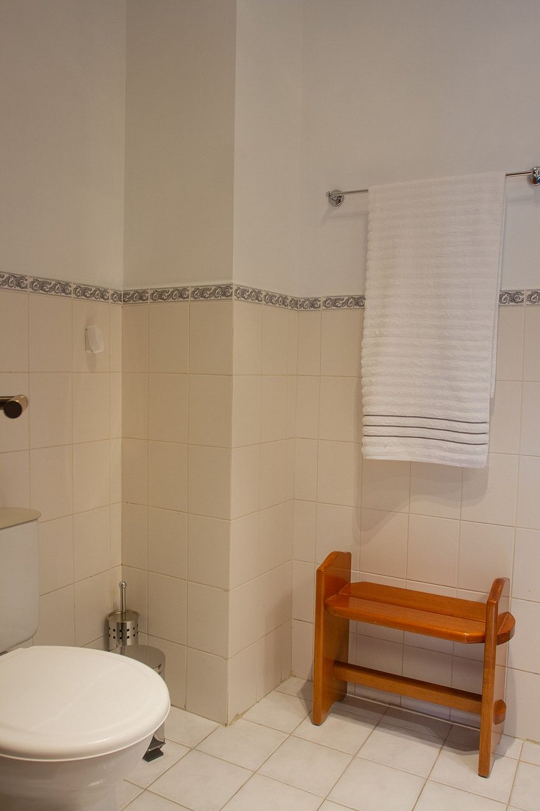 406 - Luxo ao lado da rua Coberta