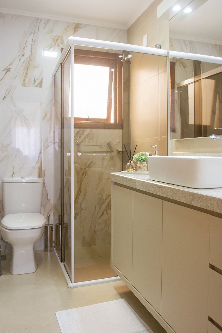 406 - Luxo ao lado da rua Coberta